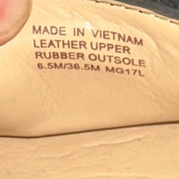 Michael  Kors Size 6.5 - Picture 7 of 7